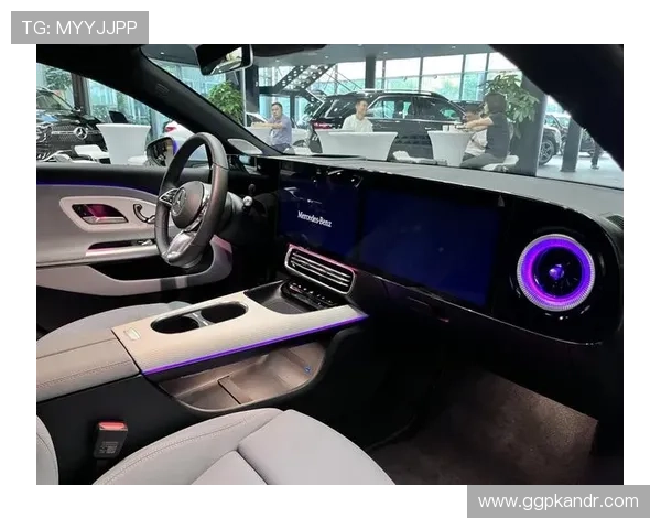 奔驰网上娱乐功能详解，开启你的豪华车娱乐新纪元